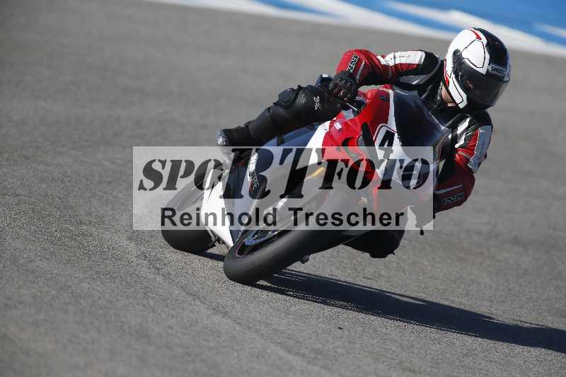 /Archiv-2024/02 29.01.-02.02.2024 Moto Center Thun Jerez/Gruppe gruen-green/40